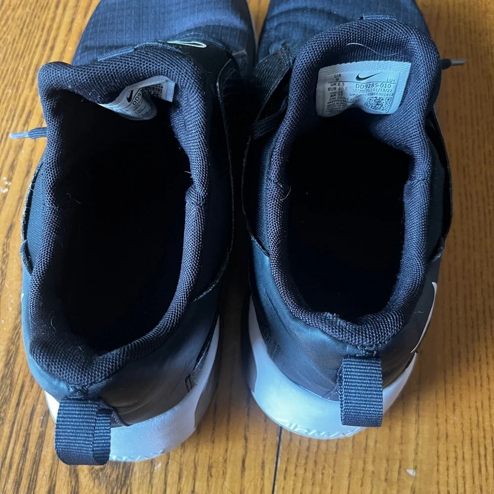 Nike Women's Athletic Shoes - Size 9 - Picture 5 of 8